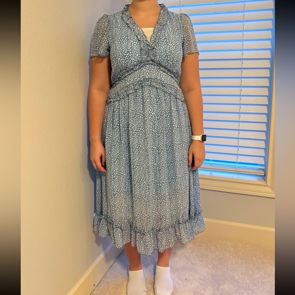 Simplee Apparel Light Blue Patterned Midi Dress - image 1